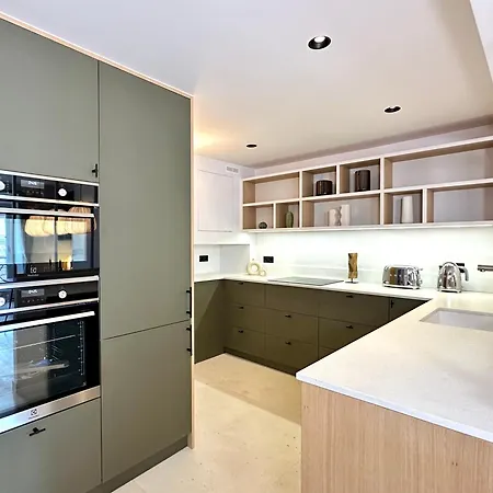 Spacious Luxembourg Garden Family Flat *