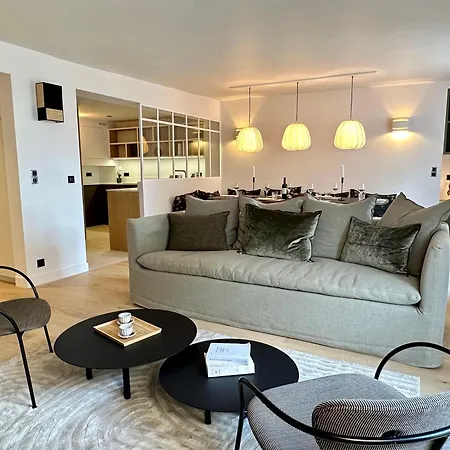 Spacious Luxembourg Garden Family Flat París