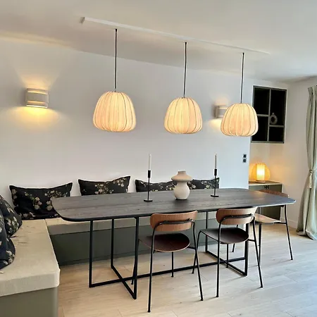 Spacious Luxembourg Garden Family Flat *