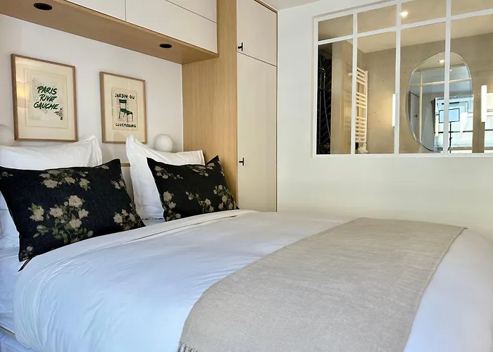 Saint Germain Des Pres - Premium With Lift For 8