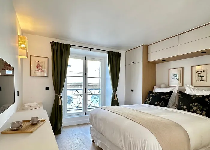 Saint Germain Des Pres - Premium With Lift For 8